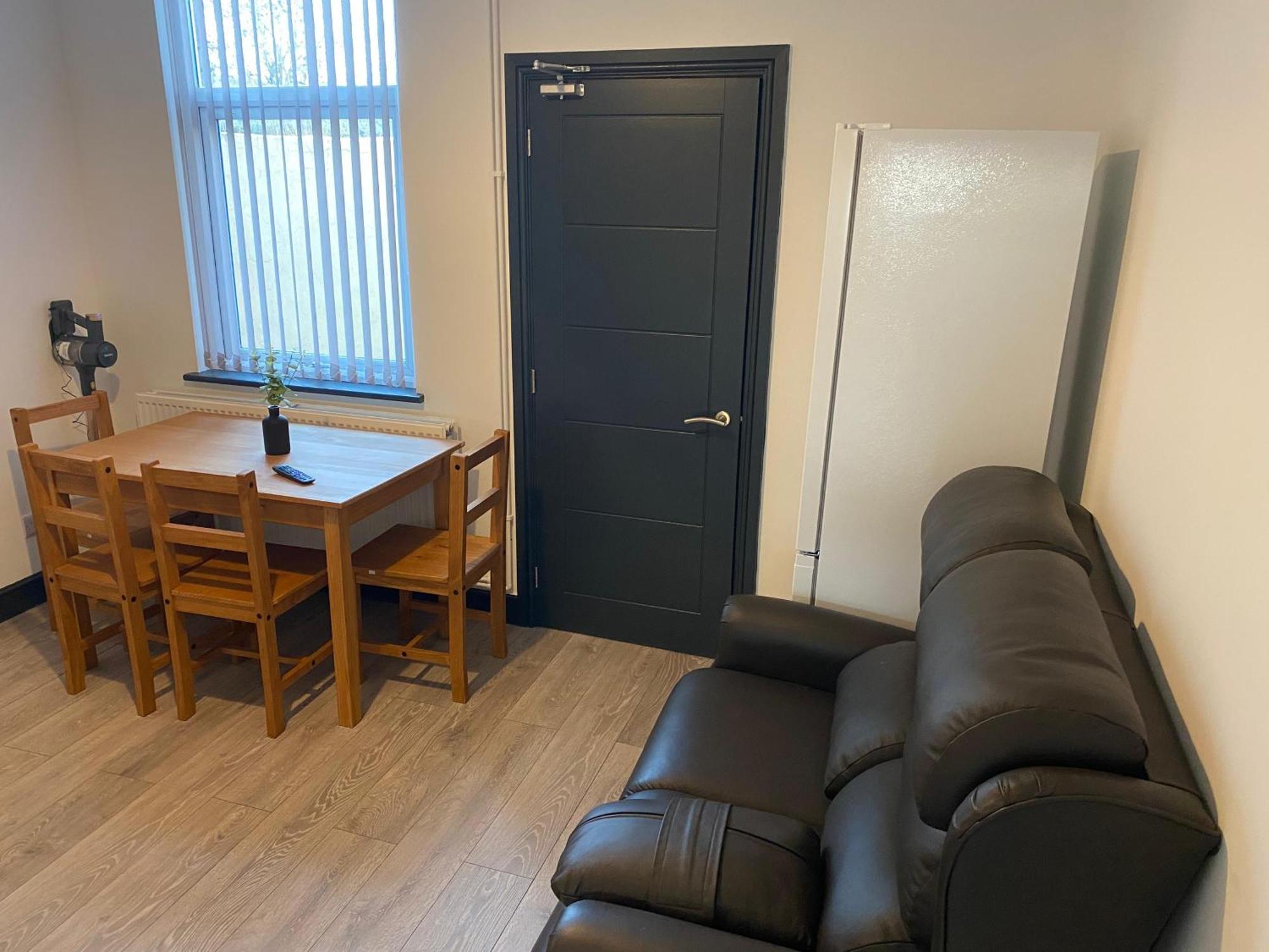 Houghton Guest House 1 Stoke-on-Trent エクステリア 写真